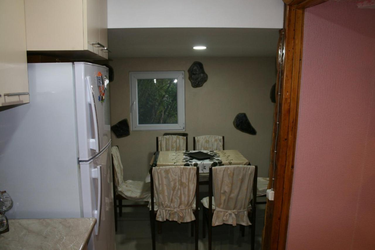 Guest House Nima بورجومي المظهر الخارجي الصورة